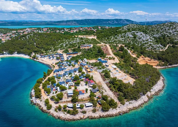 Mobile Dragon Bay - Viserion Apartment